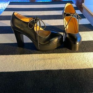Retro Platform Chunky Heels NEW! Size 7​​​​
